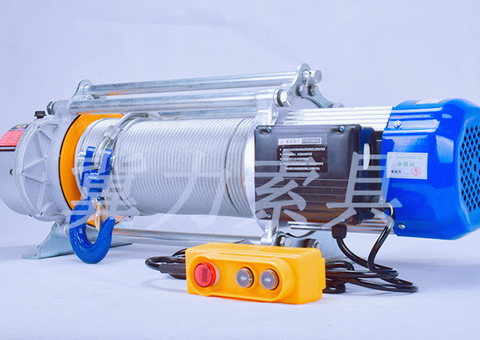 車載小型電動提升機