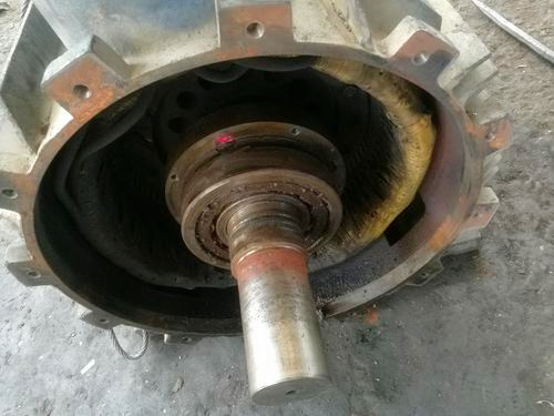 地擊導致燒毀電機