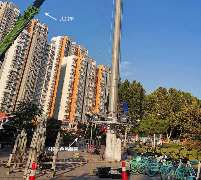 白色吊裝帶助力路燈維修現(xiàn)場(chǎng)