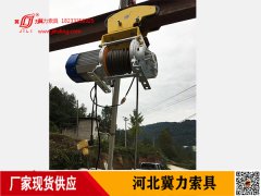 提升機可實現(xiàn)雙鉤吊運及雙繩